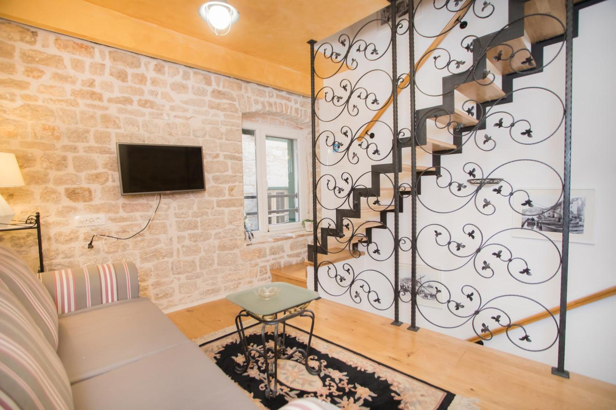 Apartments Nove Crkve Шибеник Экстерьер фото