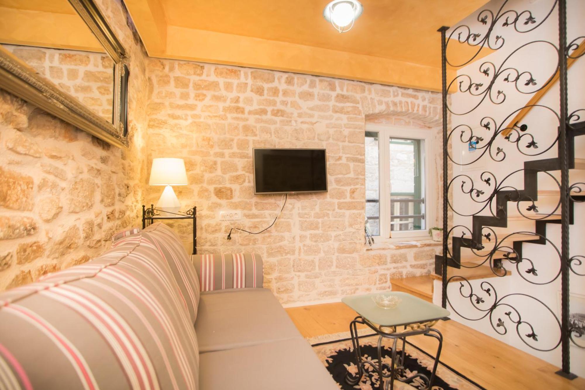 Apartments Nove Crkve Шибеник Экстерьер фото